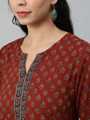 Maroon Printed Tunic With Three Quarter Sleeves