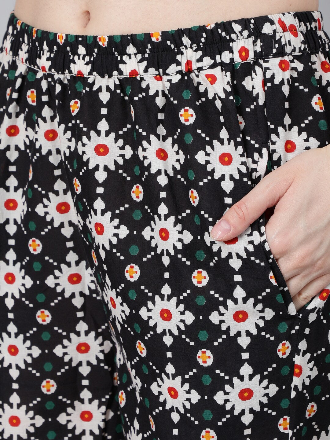 Women Black Printed Night suit