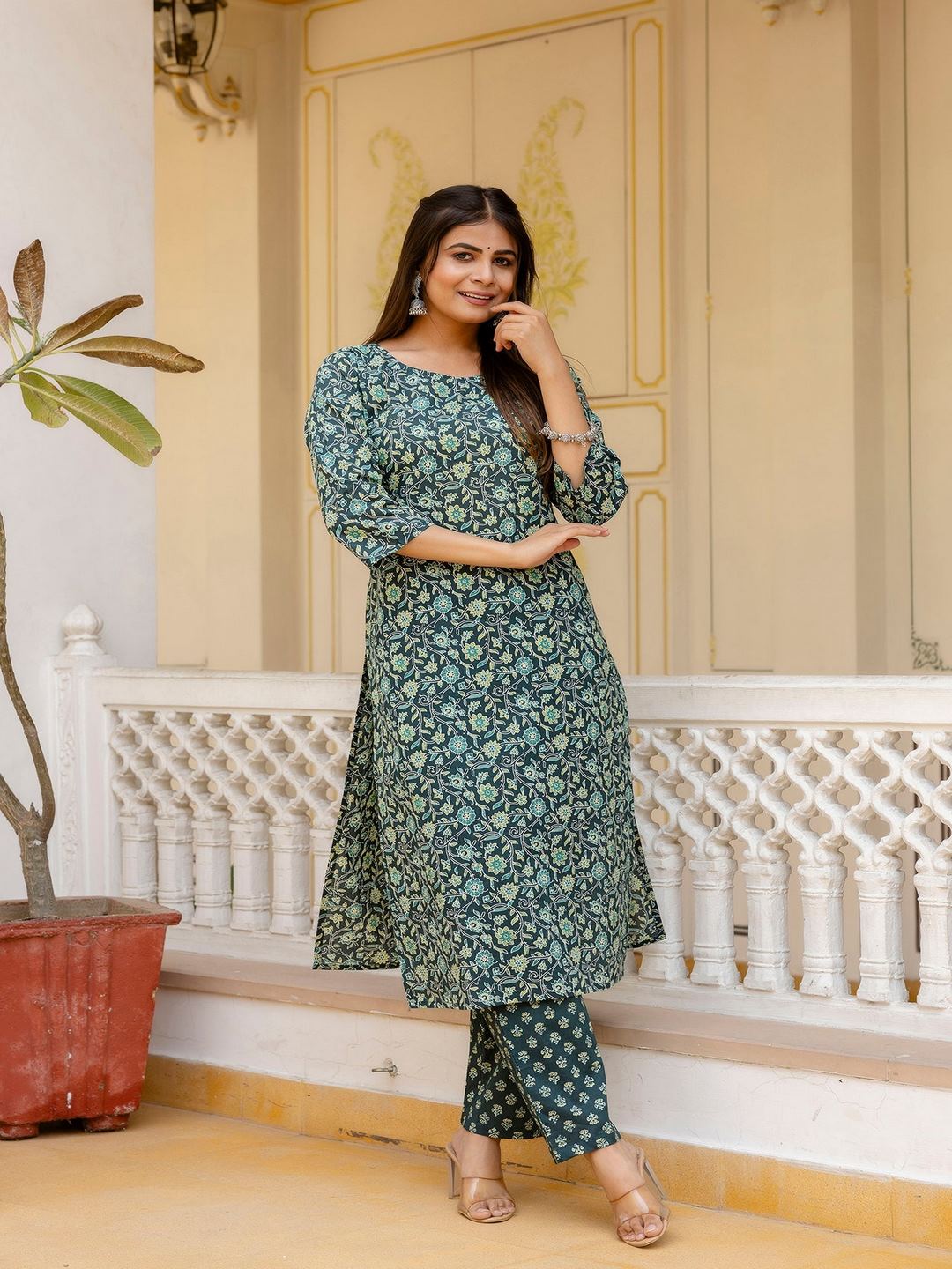 Green Printed Straight Kurta With Trouser