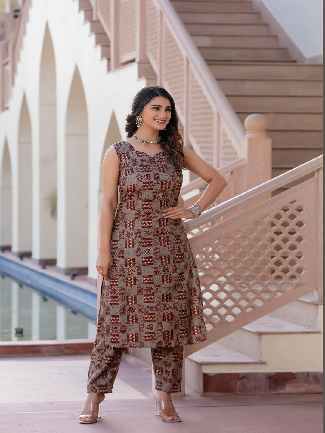 Grey Printed Straight Kurta With Trouser