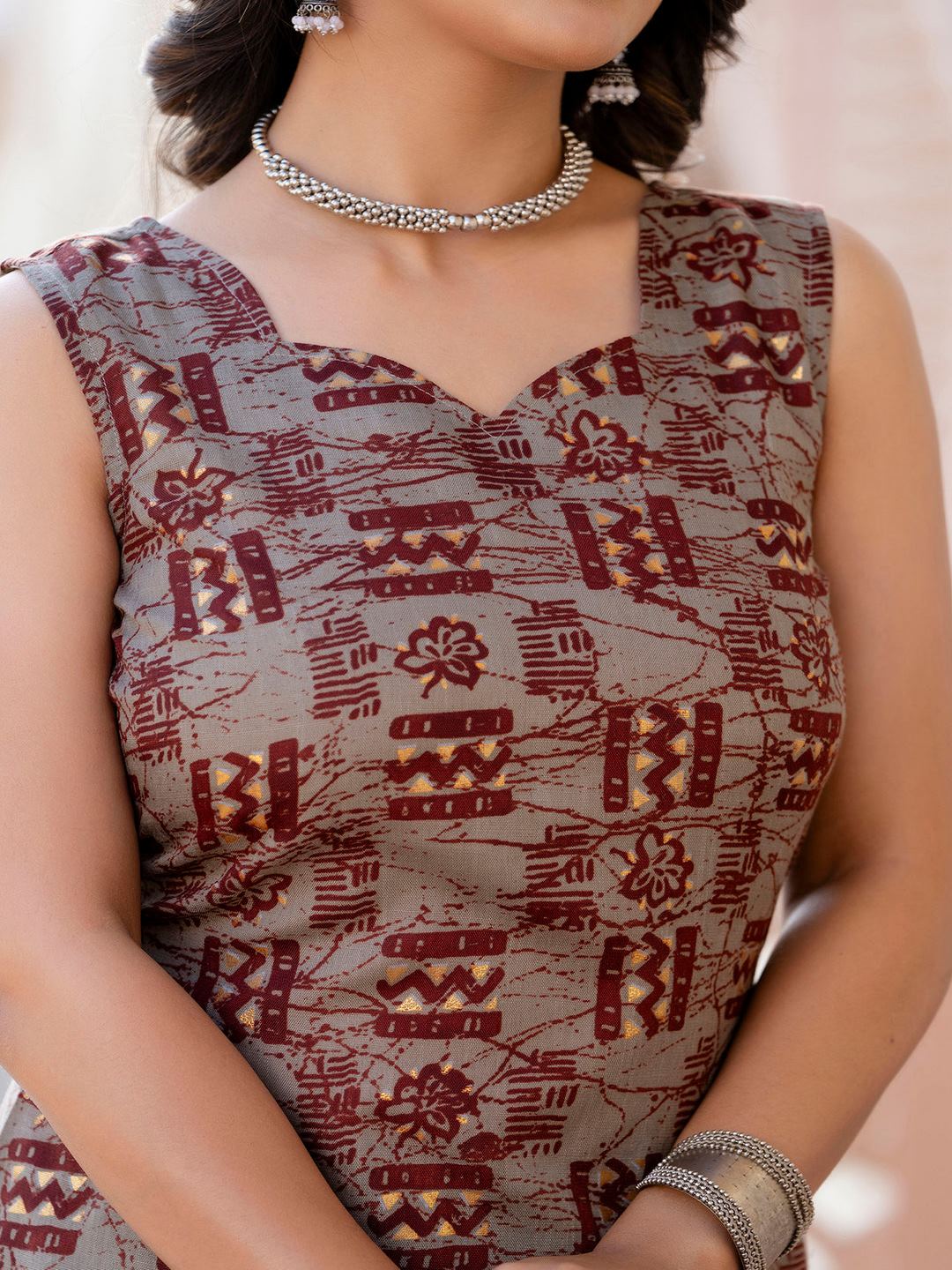 Grey Printed Straight Kurta With Trouser