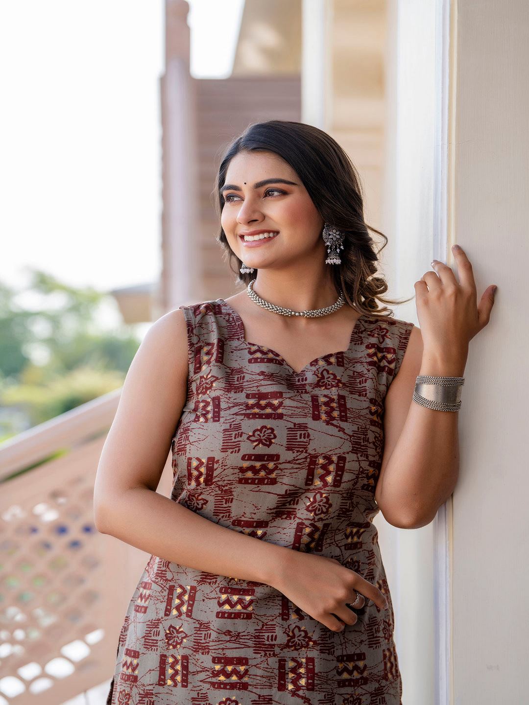 Grey Printed Straight Kurta With Trouser