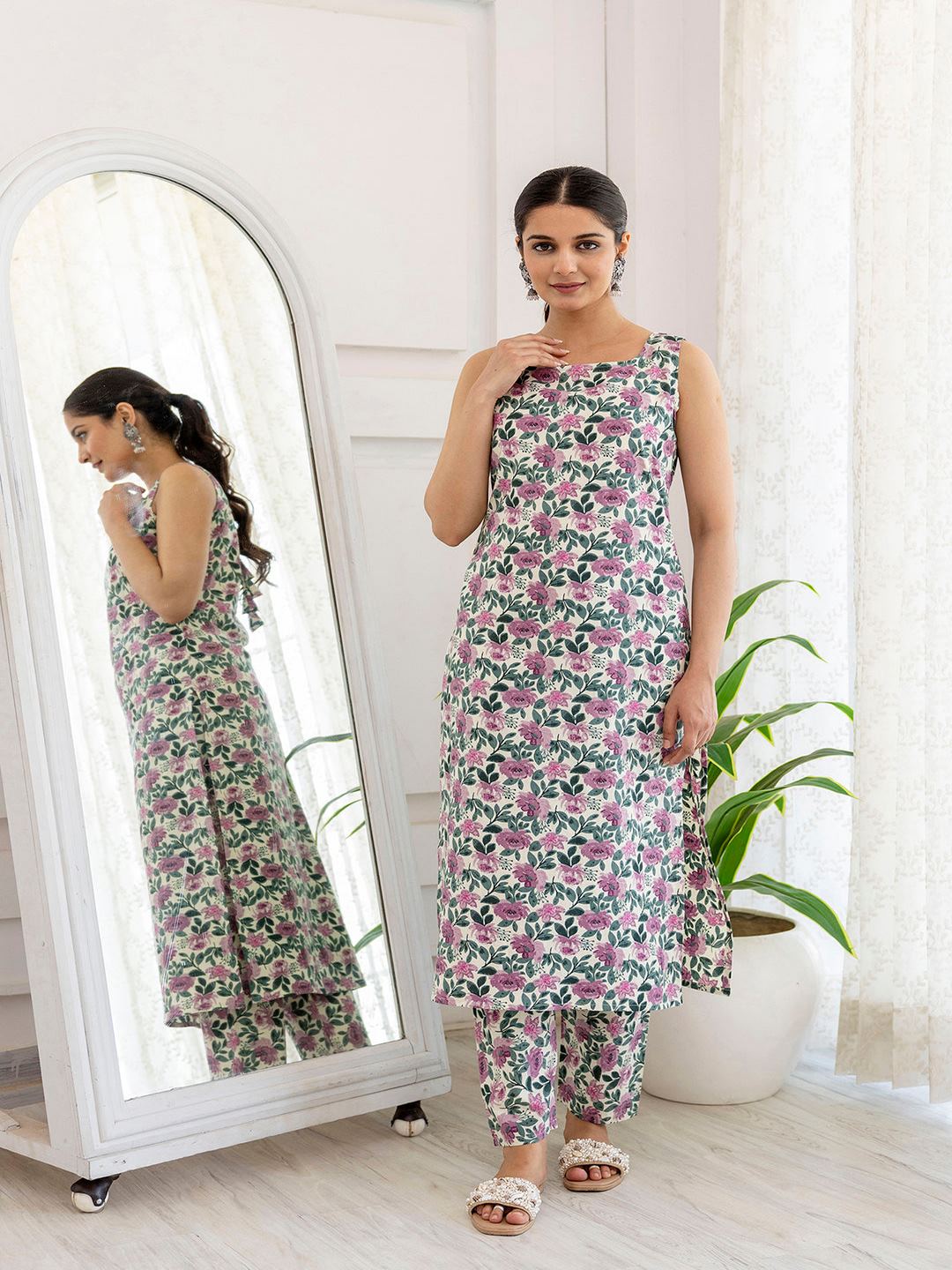 Off White And Purple Printed Straight Kurta With Trouser