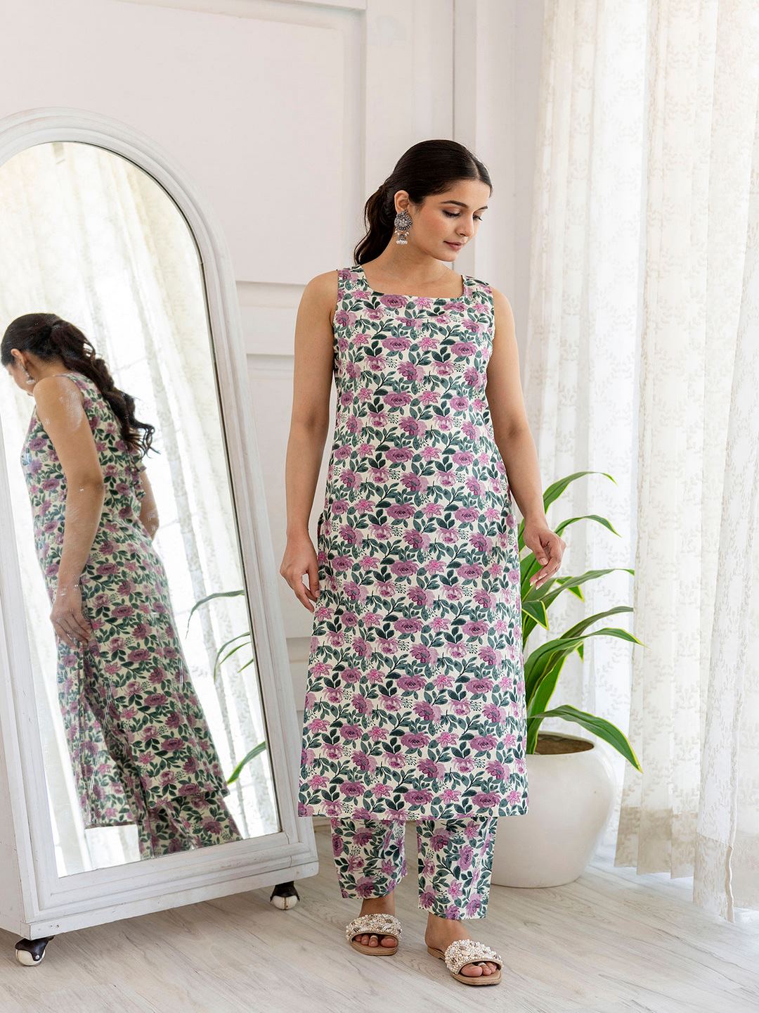 Off White And Purple Printed Straight Kurta With Trouser