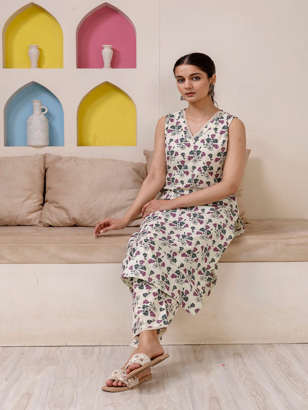 Off White Printed Straight Kurta With Trouser