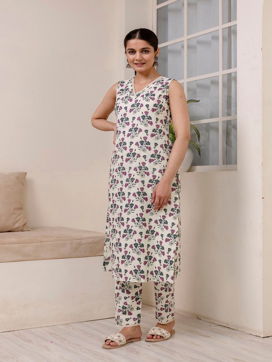 Off White Printed Straight Kurta With Trouser
