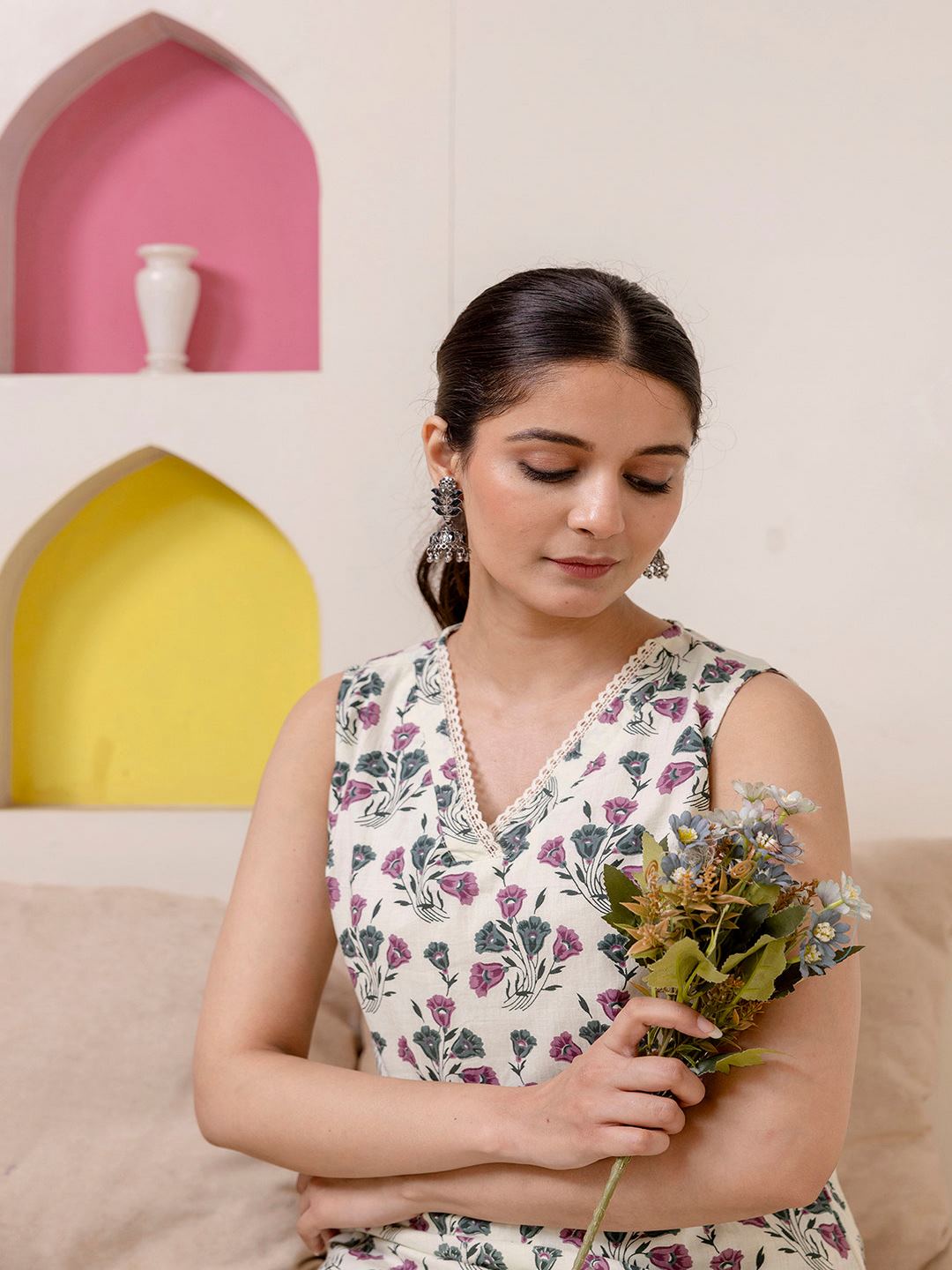 Off White Printed Straight Kurta With Trouser