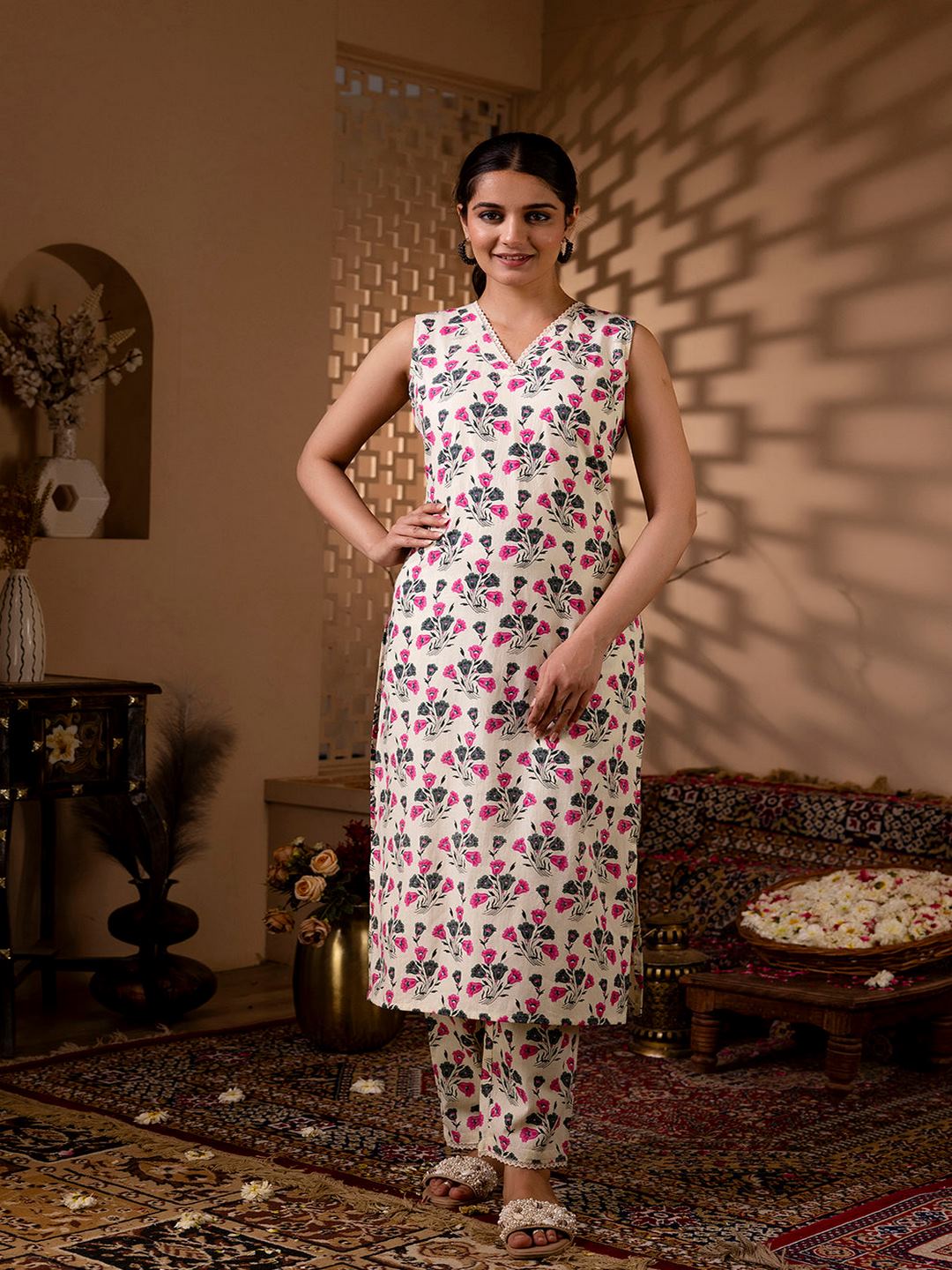 Off White Printed Straight Kurta With Trouser