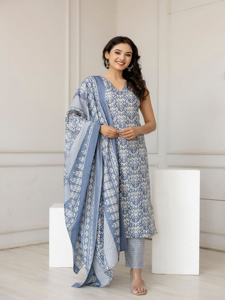 Grey Color Printed Straight Kurta With Trouser