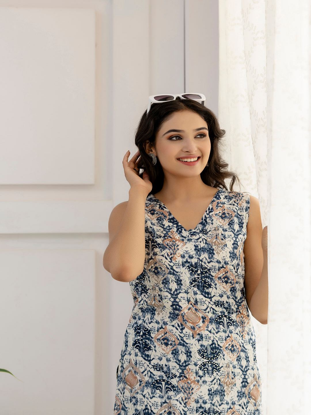 Blue And Off White Printed Straight Kurta With Trouser