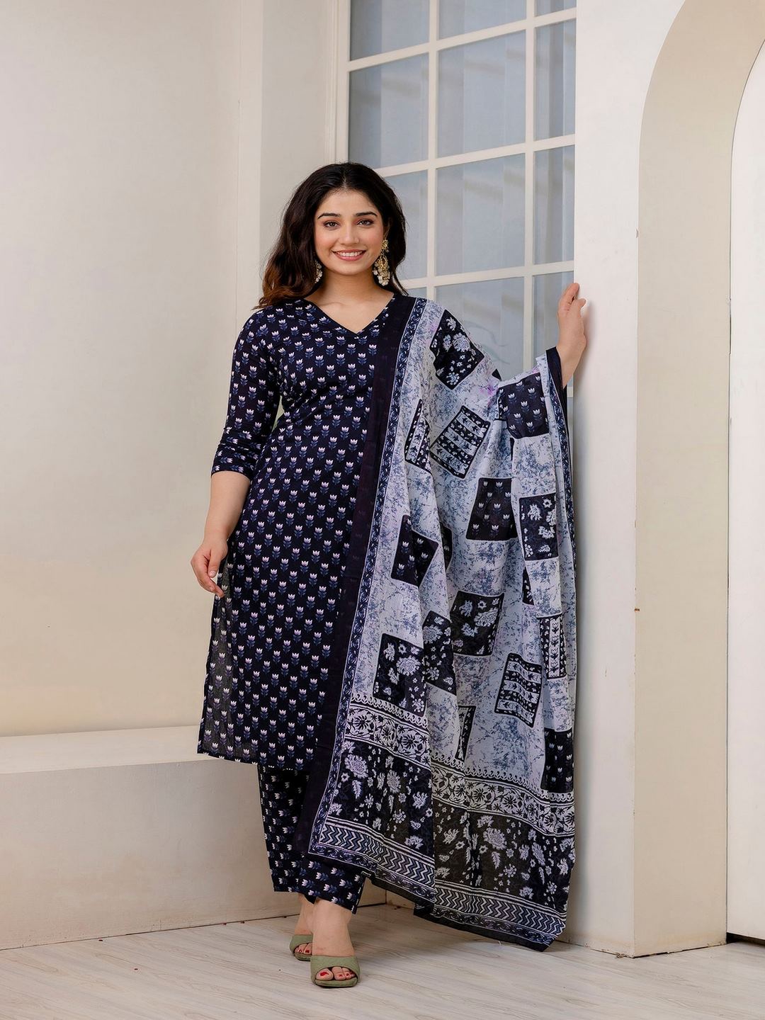 Black Ethnic Printed Kurta And Trouser With Dupatta