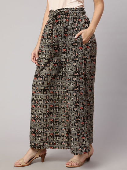 Black Printed Wide Legged Printed Palazzo With Side Pockets