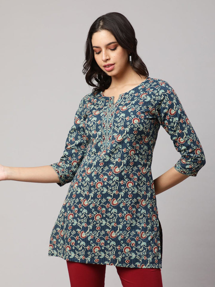 Blue Straight Tunic With Three Quarter Sleeves