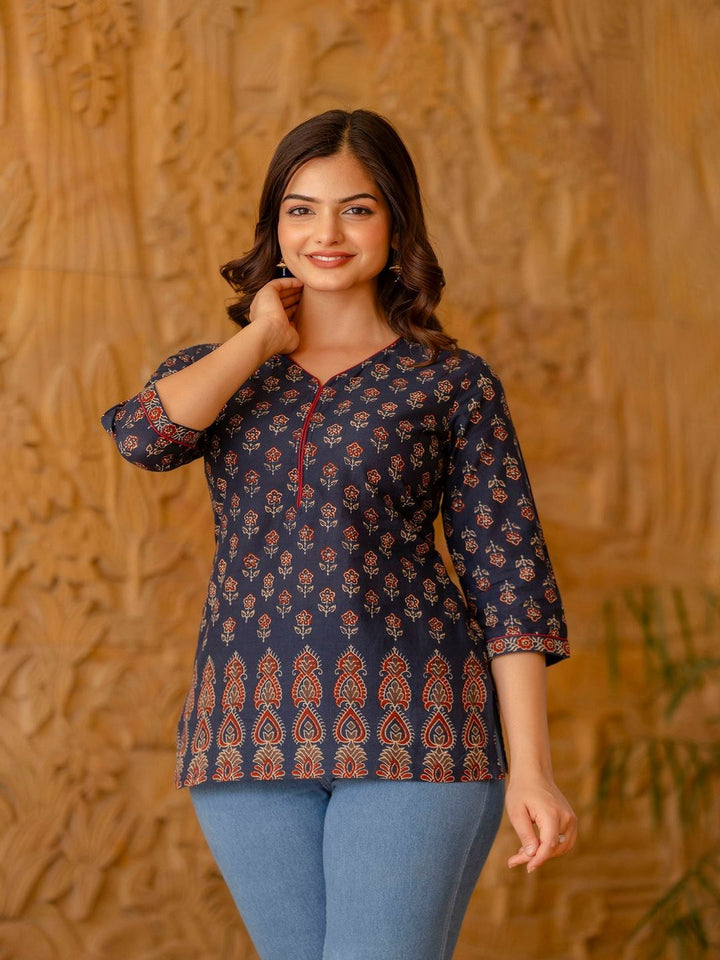 Blue Tunic With Three Quarter Sleeves