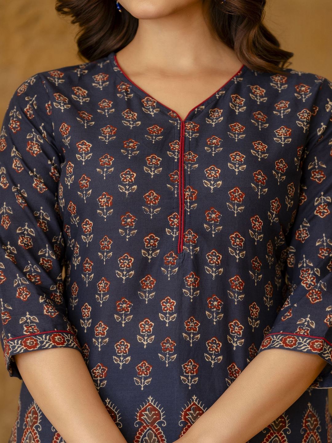 Blue Tunic With Three Quarter Sleeves