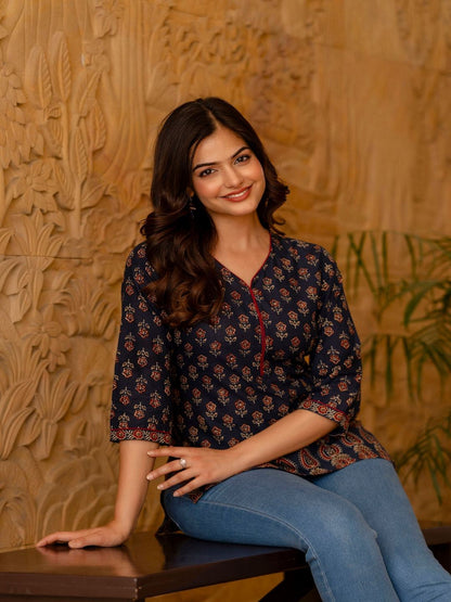 Blue Tunic With Three Quarter Sleeves