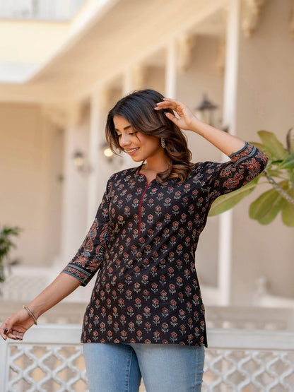 Black Tunic With Three Quarter Sleeves