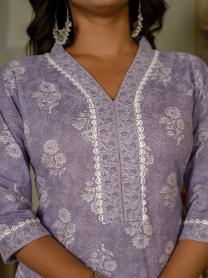 Purple Ethnic Printed Straight Kurta With Three Quarter Sleeves