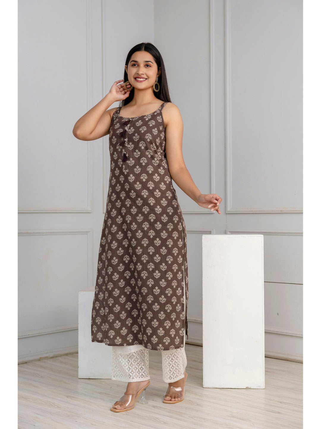 Brown Ethnic Straight Sleeveless Kurta