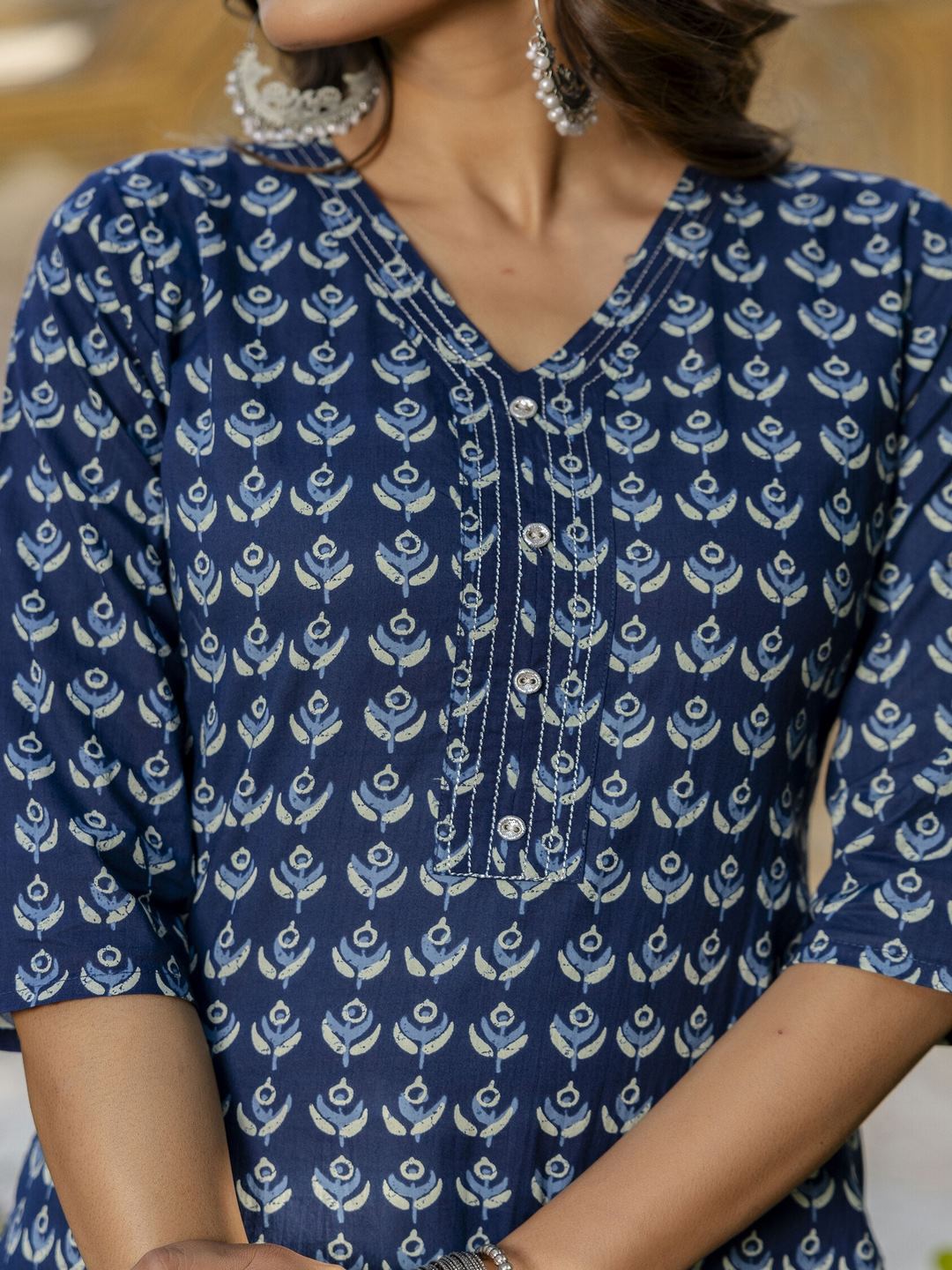 Blue Ethnic Printed Straight Kurta With Three Quarter Sleeves