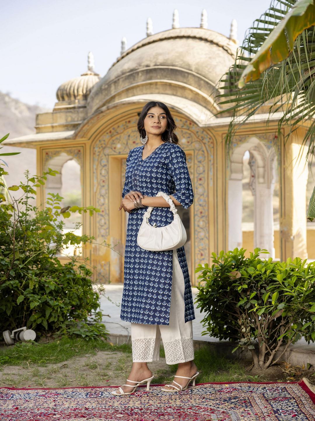 Blue Ethnic Printed Straight Kurta With Three Quarter Sleeves