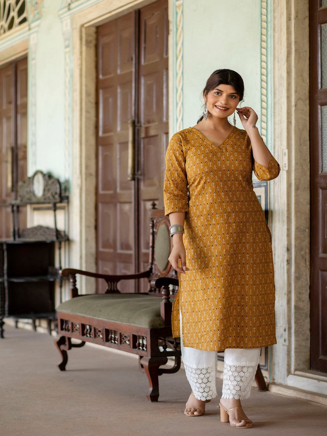 Yellow Ethnic Printed Straight Kurta With Three Quarter Sleeves