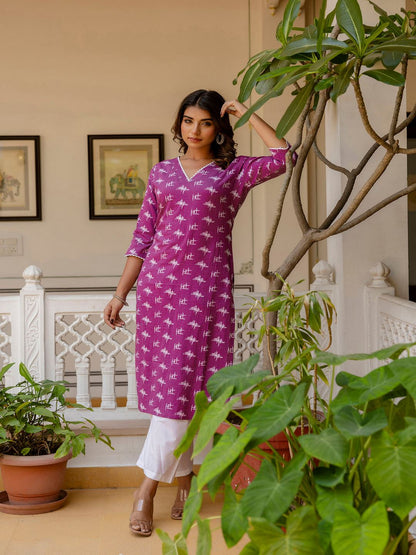 Purple Ethnic Printed Straight Kurta With Three Quarter Sleeves