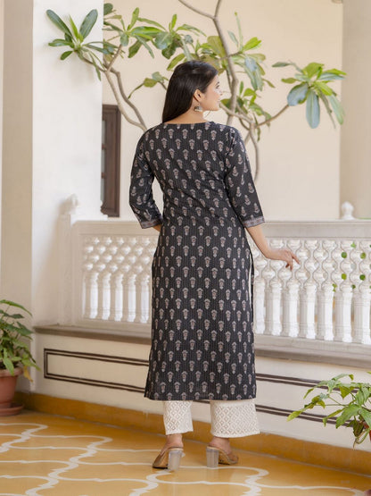 Black Printed Straight Kurta With Three Quarter Sleeves