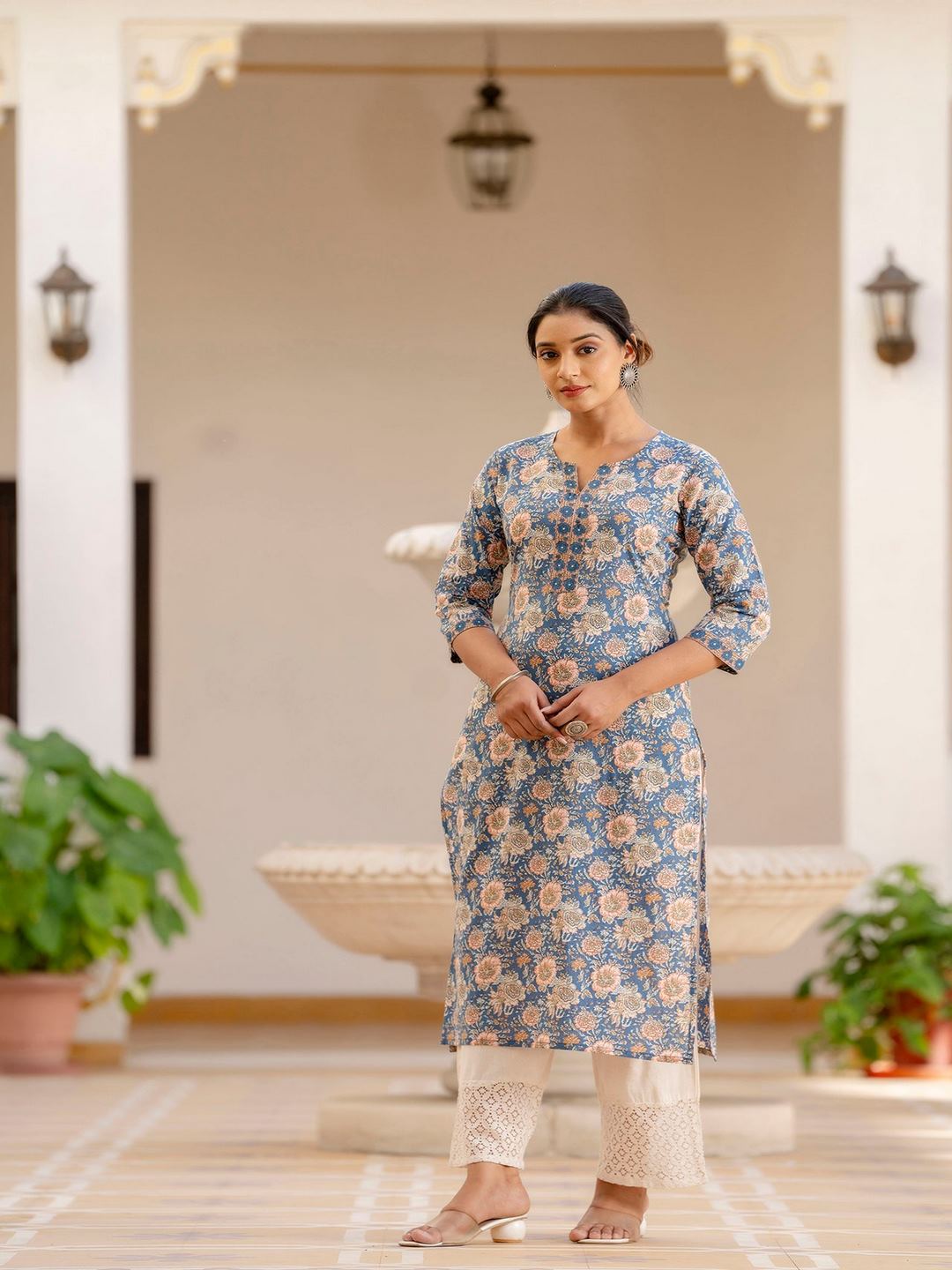 Blue Printed Straight Kurta With Three Quarter Sleeves