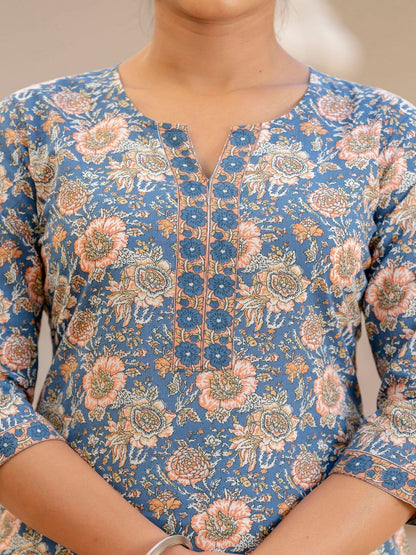 Blue Printed Straight Kurta With Three Quarter Sleeves