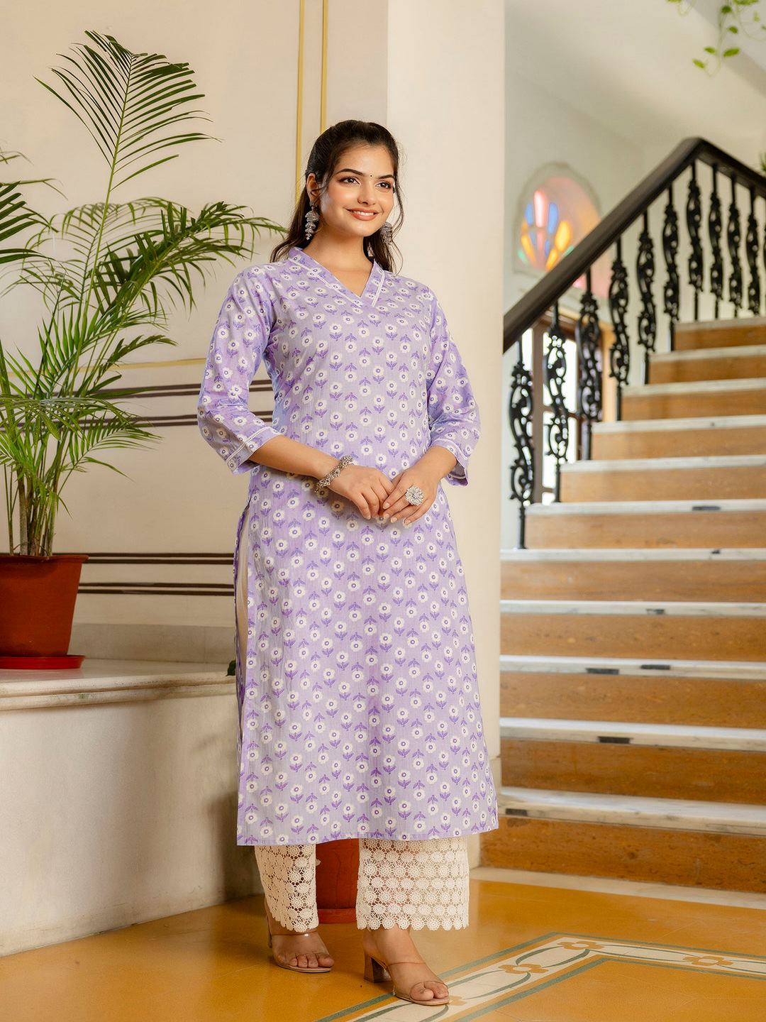 Purple Ethnic Printed Straight Kurta With Three Quarter Sleeves