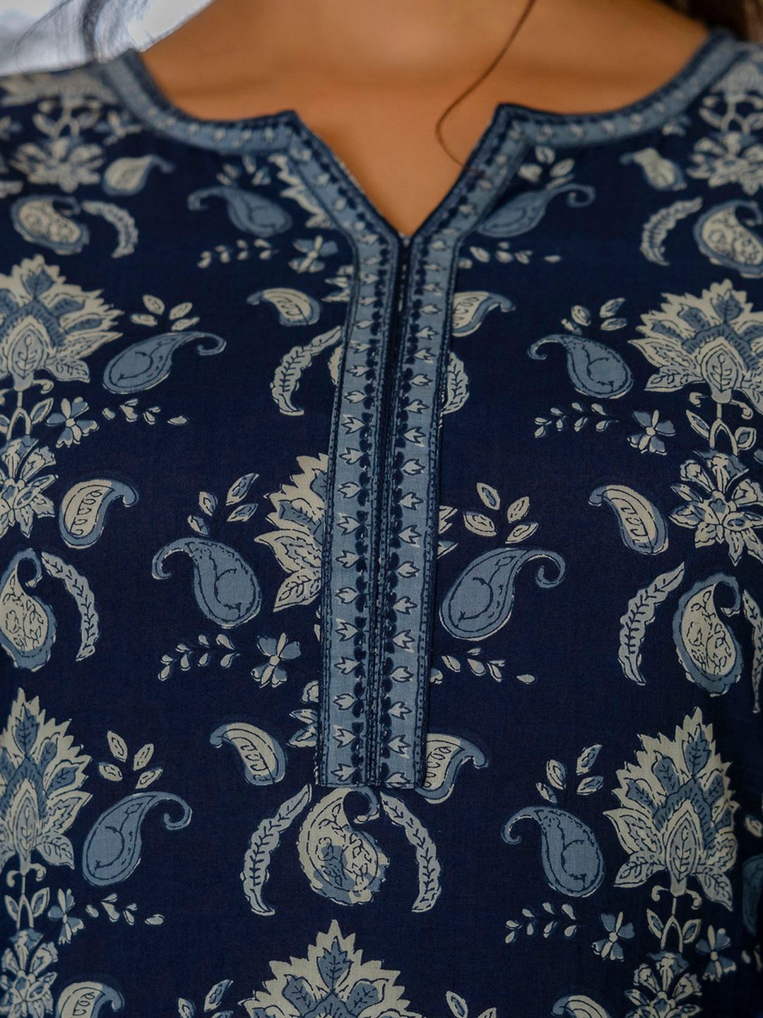 Blue Printed Straight Kurta With Three Quarter Sleeves