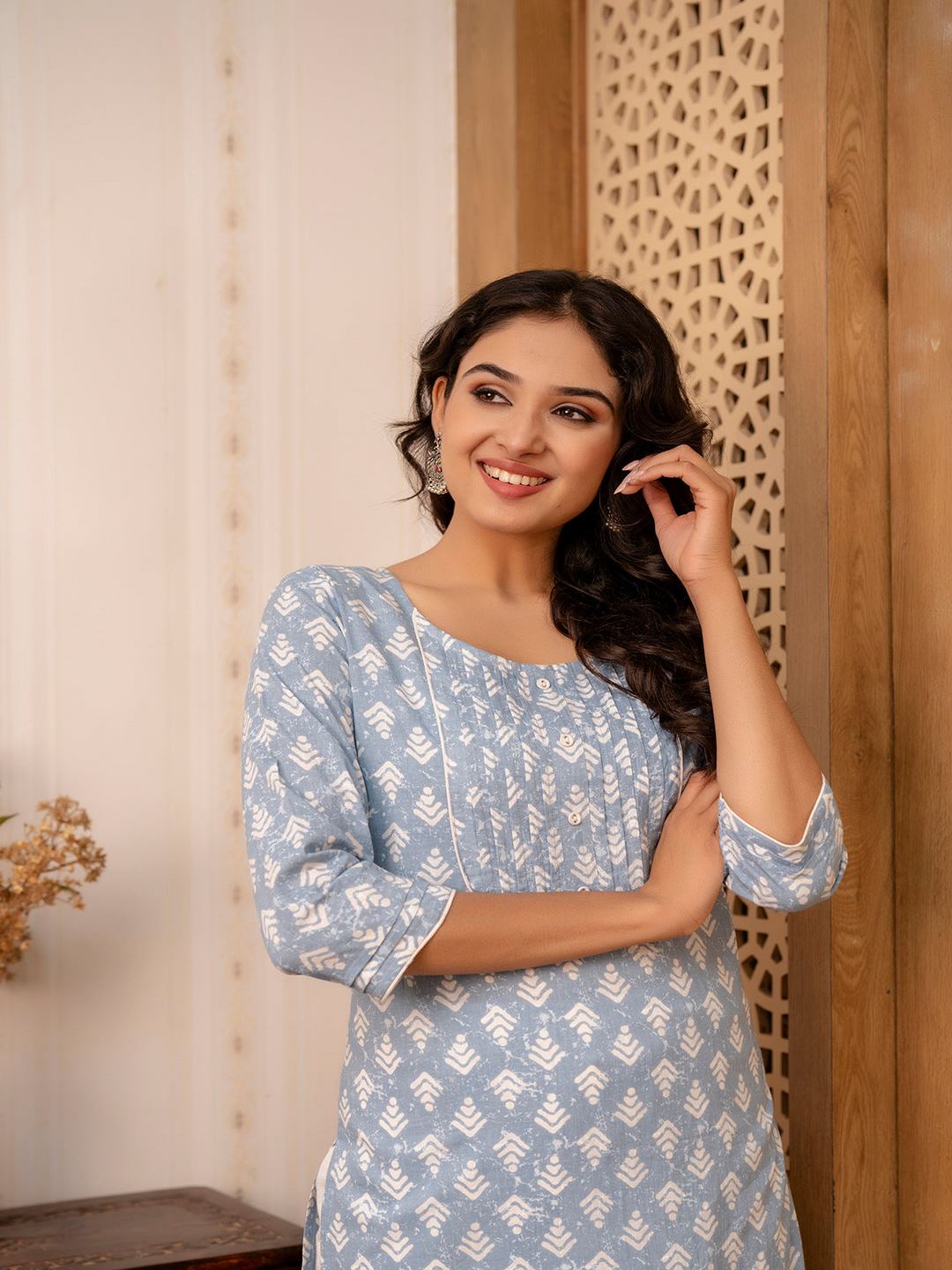 Blue Printed Straight Kurta With Three Quarter Sleeves