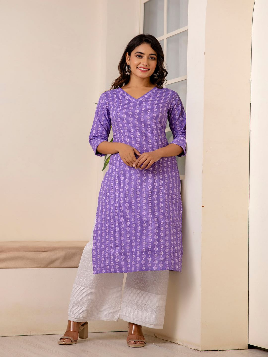 Purple Printed Straight Kurta With Three Quarter Sleeves