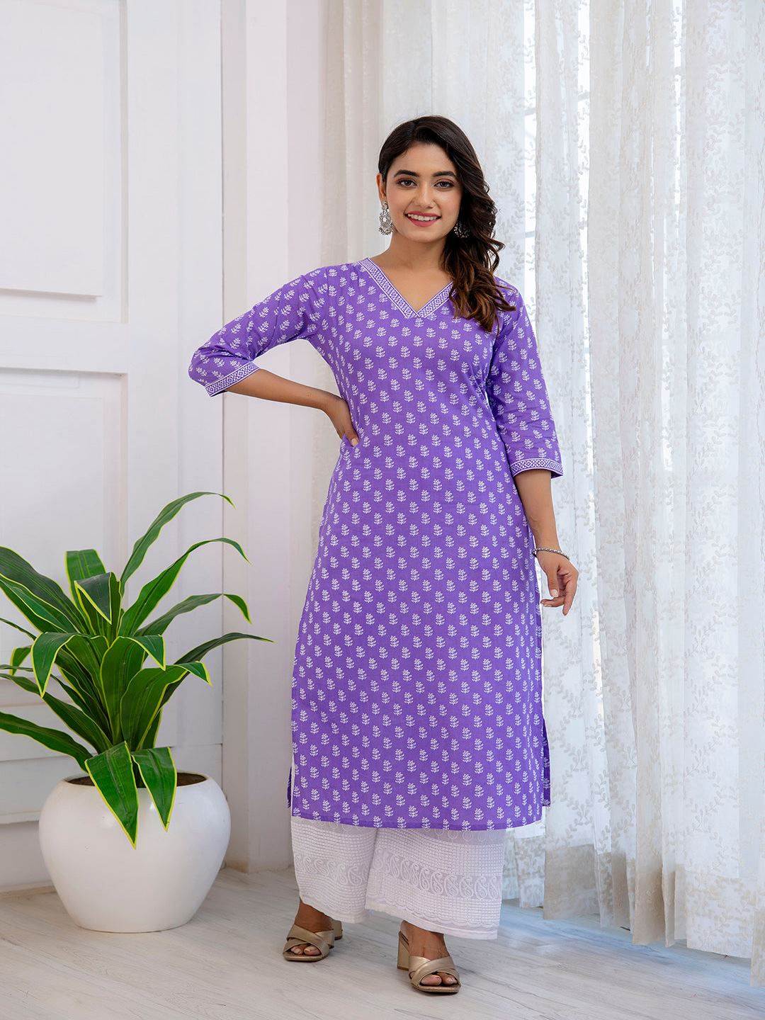 Purple Printed Straight Kurta With Three Quarter Sleeves