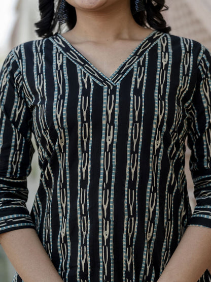 Black Ikat Printed Straight V-Neck Kurta
