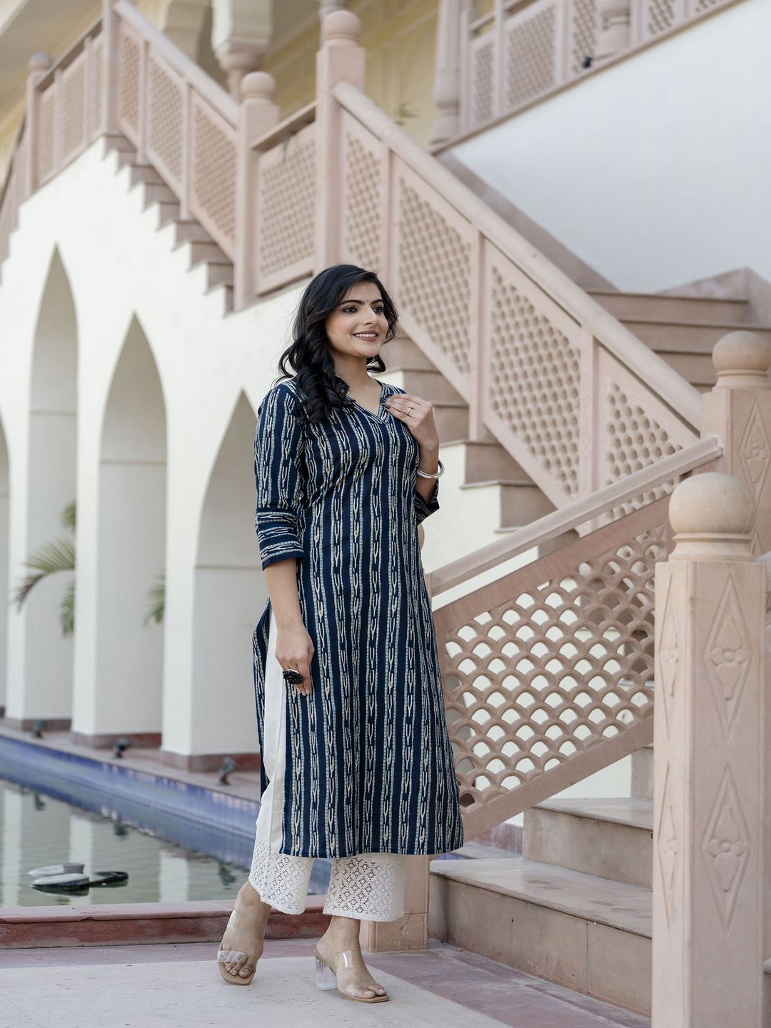 Blue Printed Straight Kurta With Three Quarter Sleeves