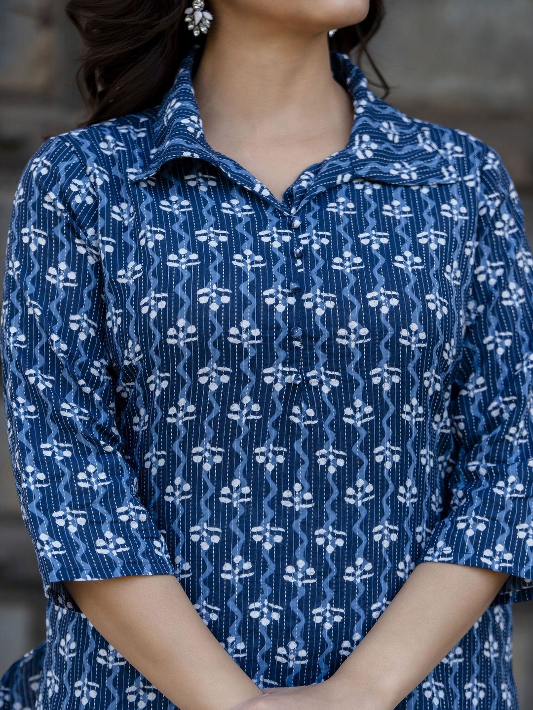 Blue Printed Straight Kurta With Three Quarter Sleeves