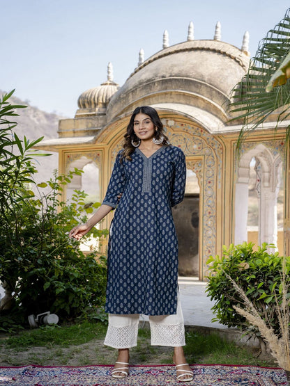 Blue Ethnic Printed Straight Kurta With Three Quarter Sleeves