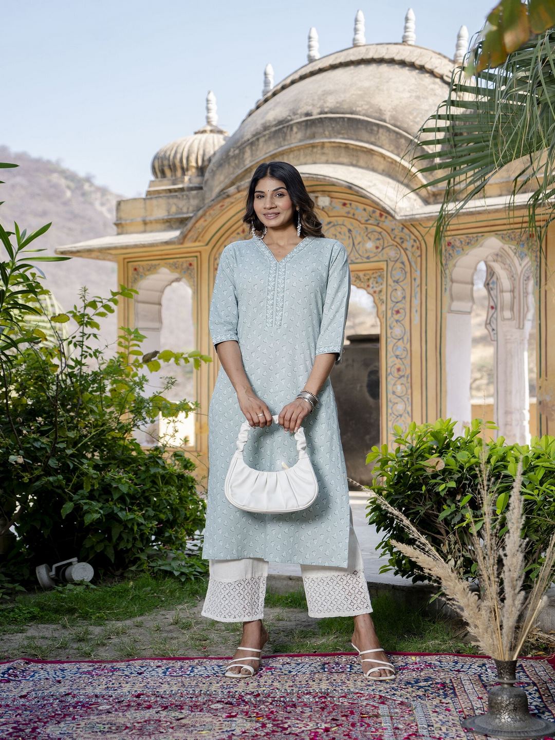 Green Ethnic Printed Straight Kurta With Three Quarter Sleeves