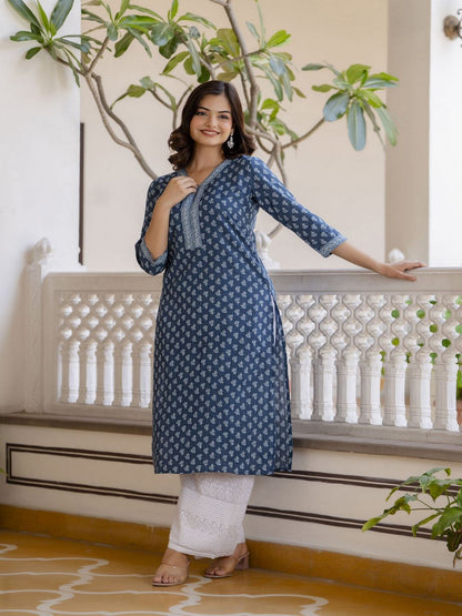 Blue Printed Straight Kurta With Three Quarter Sleeves