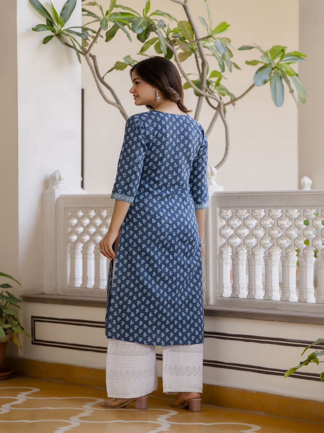 Blue Printed Straight Kurta With Three Quarter Sleeves