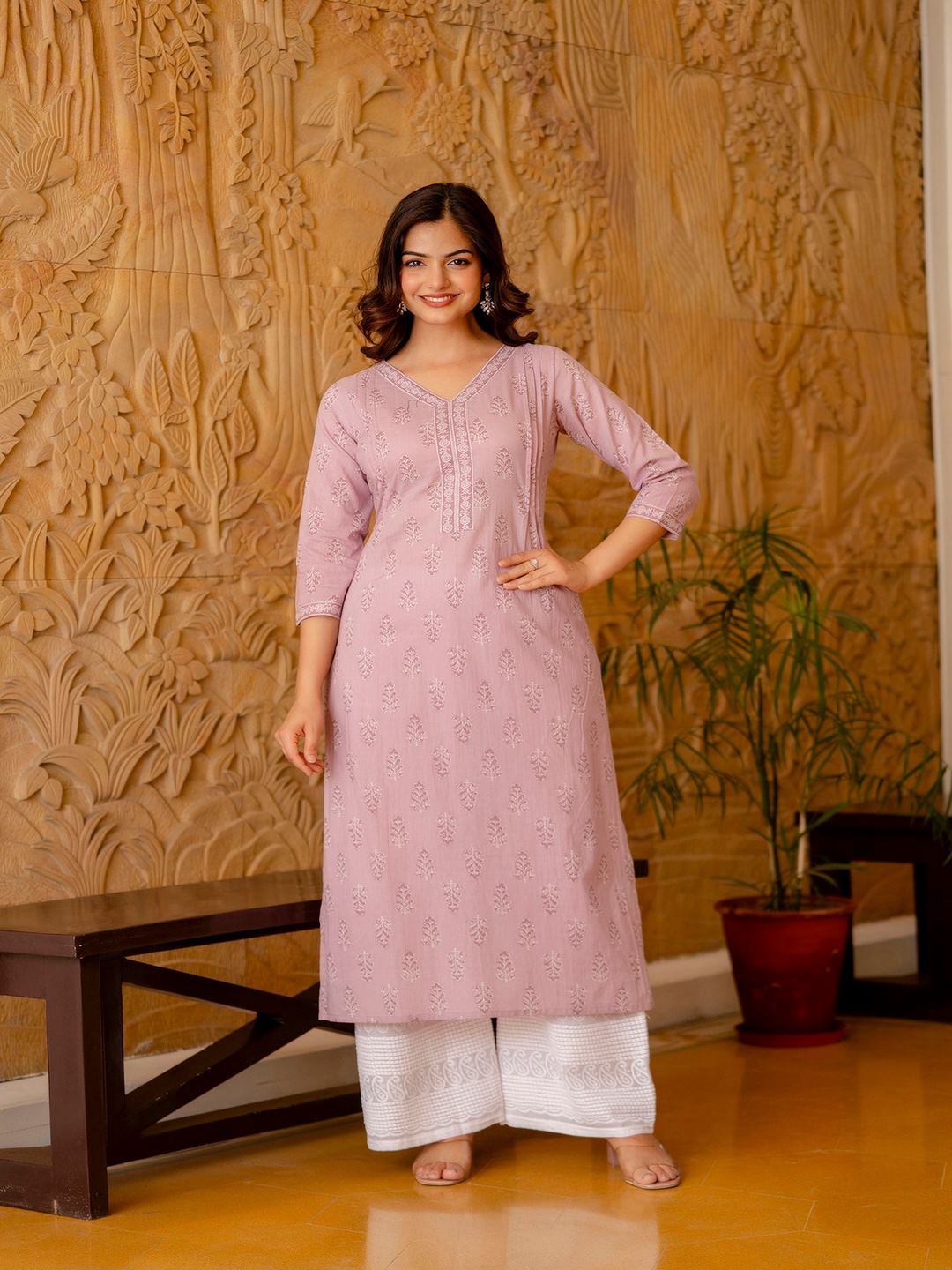 Purple Ethnic Printed Straight Kurta With Three Quarter Sleeves