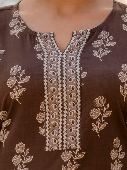Brown Ethnic Printed Straight Kurta With Three Quarter Sleeves