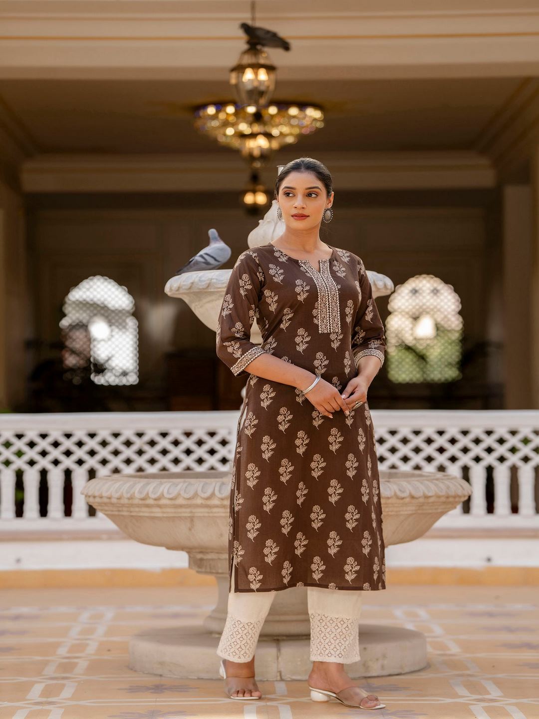 Brown Ethnic Printed Straight Kurta With Three Quarter Sleeves