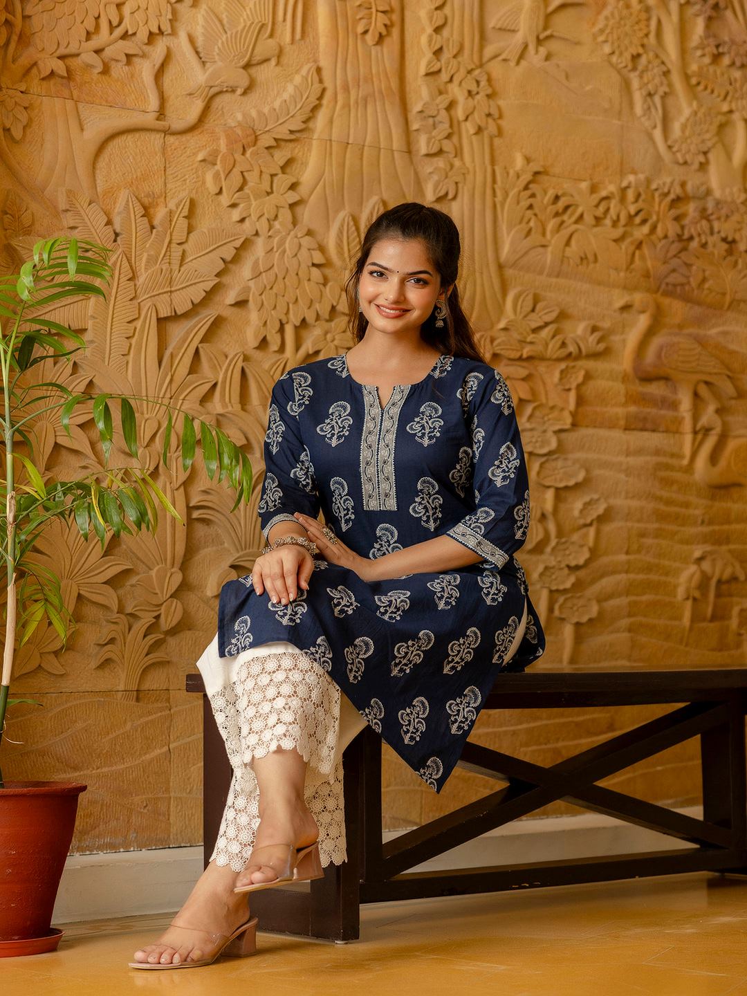 Blue Printed Straight Kurta With Three Quarter Sleeves