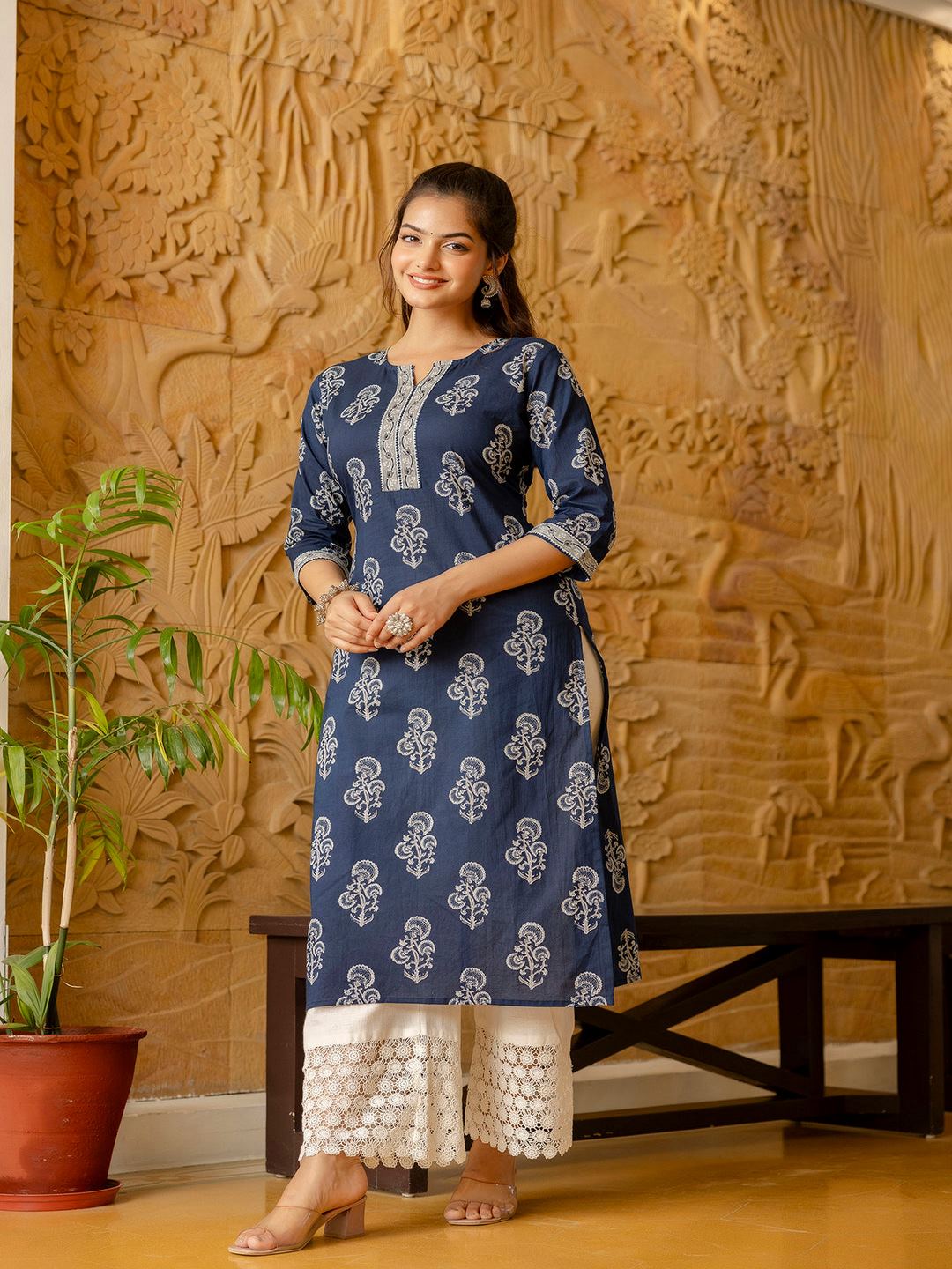 Blue Printed Straight Kurta With Three Quarter Sleeves