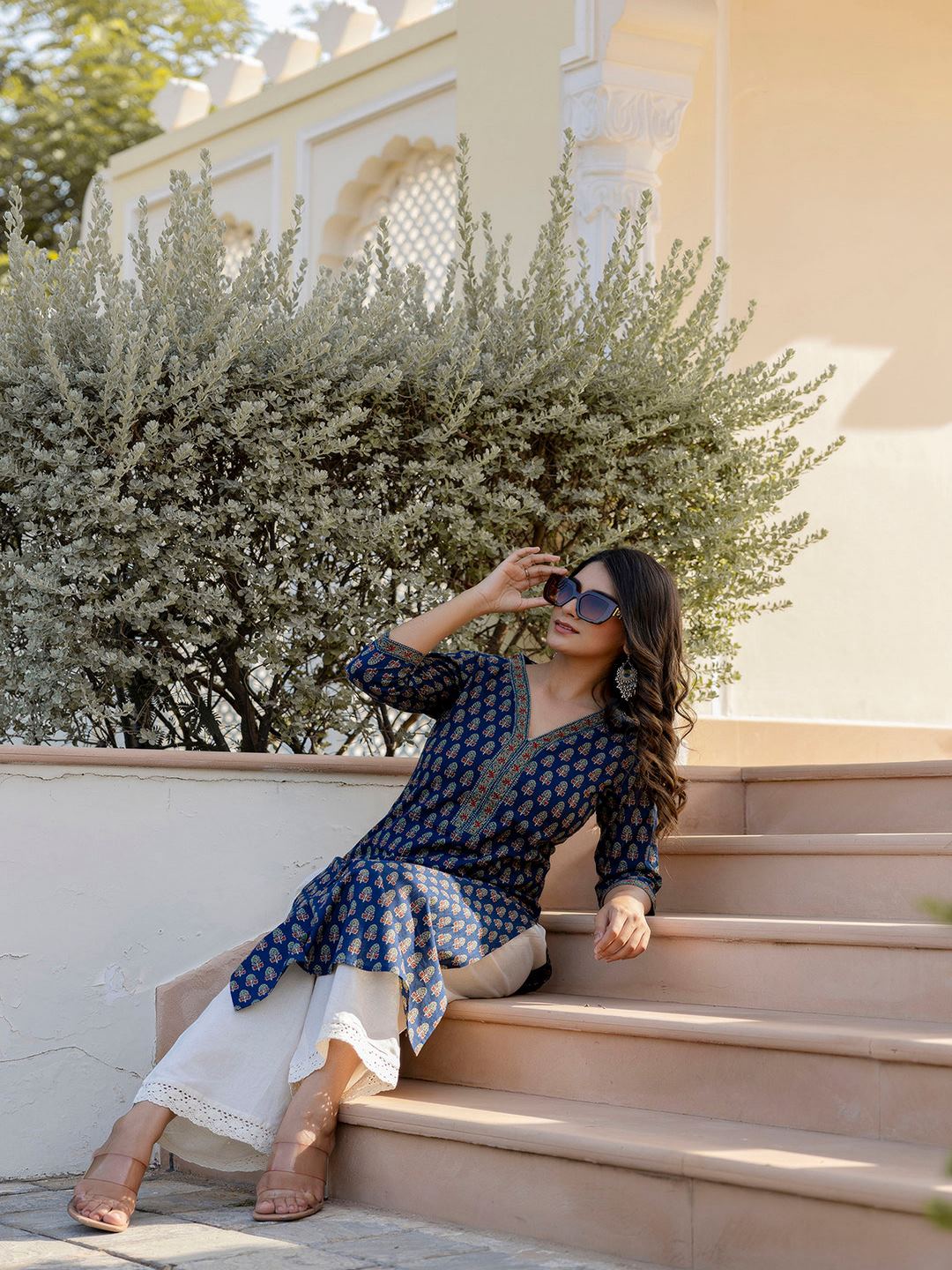 Blue Printed Straight Kurta With Three Quarter Sleeves