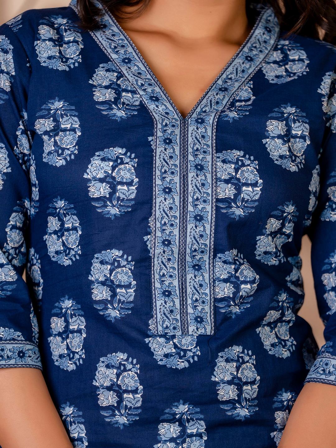 Blue Printed Straight Kurta With Three Quarter Sleeves