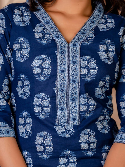 Blue Printed Straight Kurta With Three Quarter Sleeves
